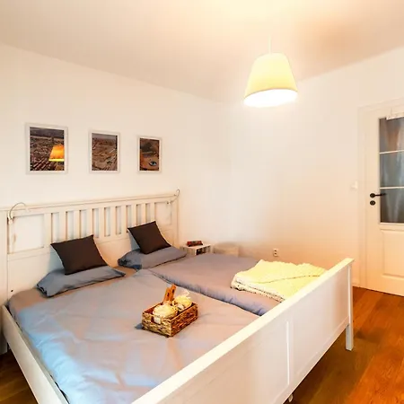 Apartment Quiet In New Center, Nivy *